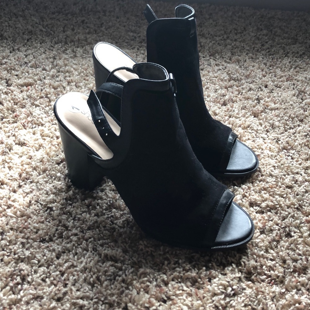 Black heels